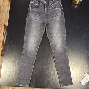 Express women’s skinny jeans 6R black